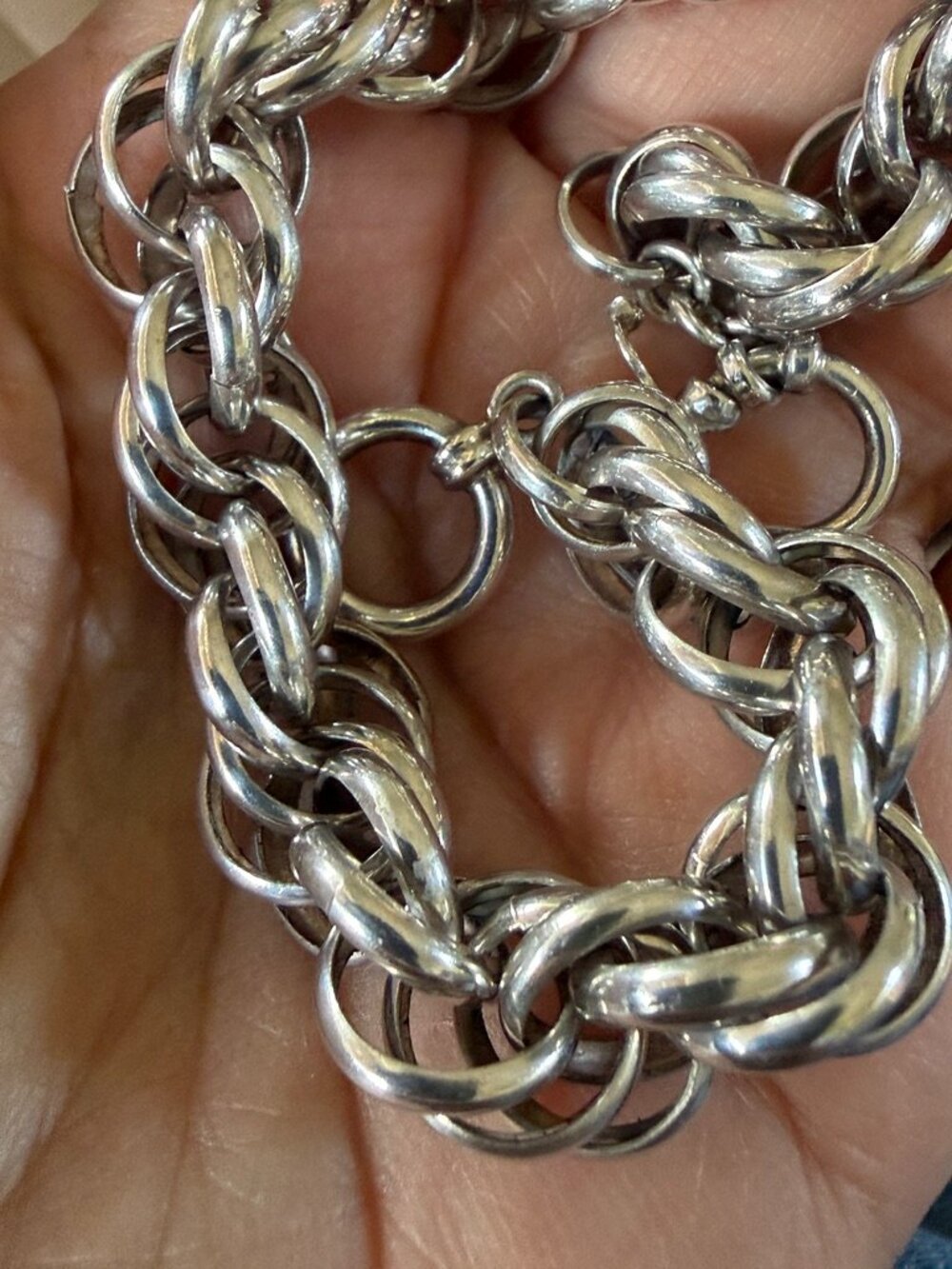 Vintage-Style Sterling Silver Triple Link Twisted Charm Bracelet 22.7 – Unmarked